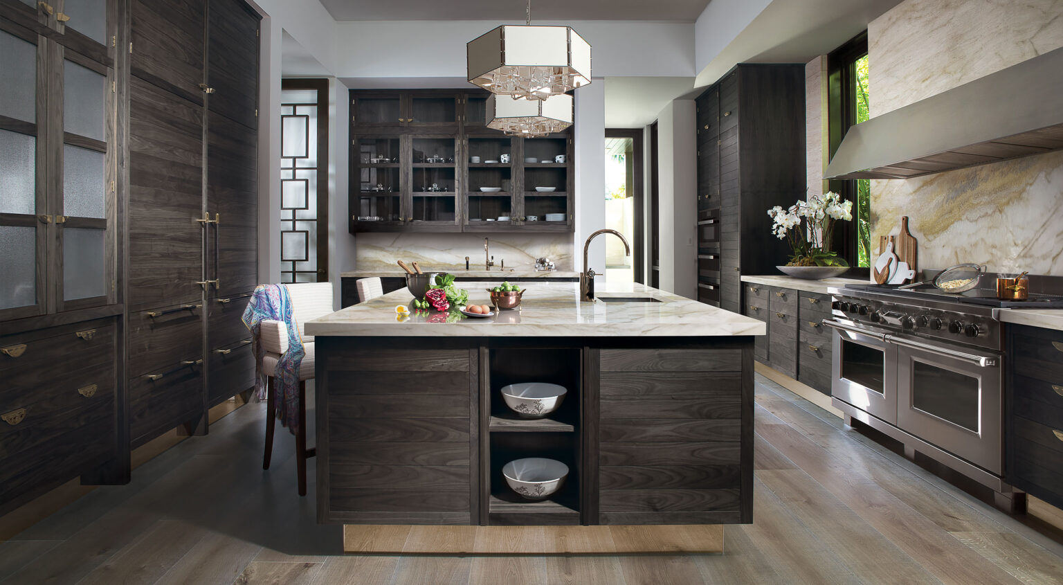 A Smallbone Napes Collection Kitchen Withg Grey Stained Oak Cabinets And Champange Gold Mirror Plinths 1536x845 